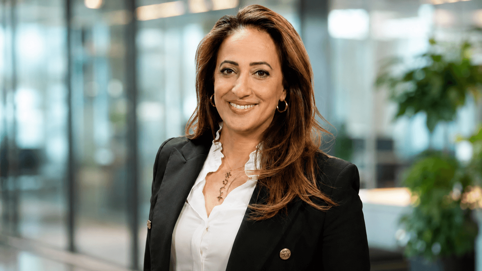 De la Francophonie aux 49 pays : Madame Amélia Lakrafi récompensée pour son engagement international aux Africa Next Awards 2026.