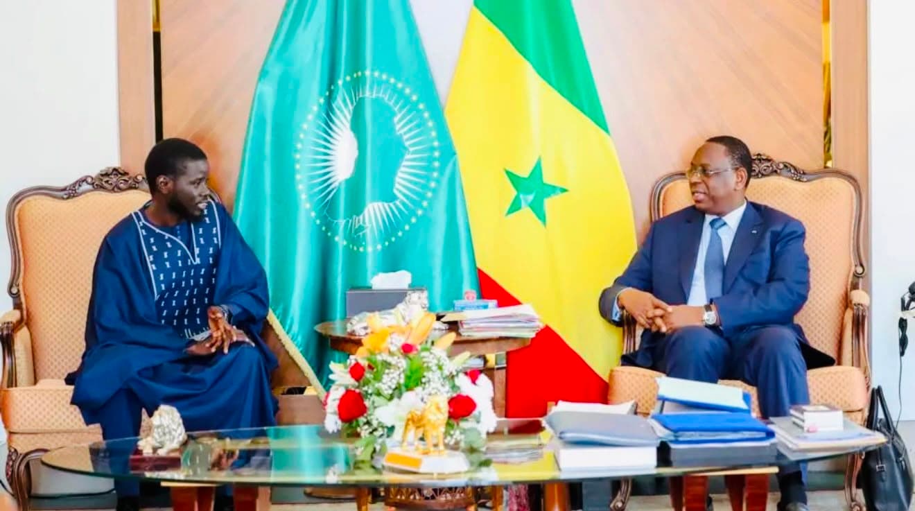 SÉNÉGAL : LE RETOUR DE MACKY SALL, PREMIER ACTE D’UNE NOUVELLE RECOMPOSITION POLITIQUE ?