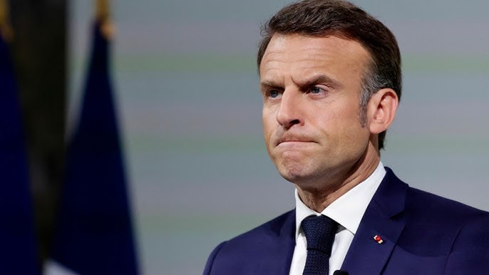 « Ça fait neuf ans que je suis là » : Emmanuel Macron évoque la durée du pouvoir.